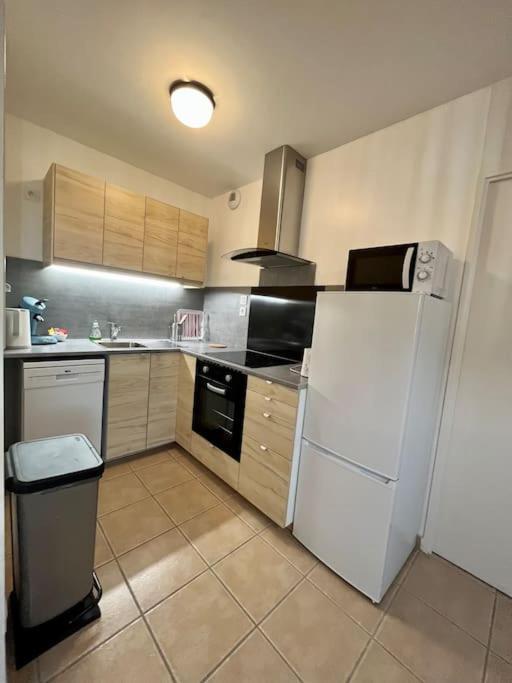 Superbe Appartement - Dabnb Limoges Buitenkant foto